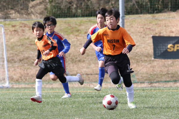 24/02/12 ８チームが激突　日進ＳＳＳ招待サッカーＵ―12