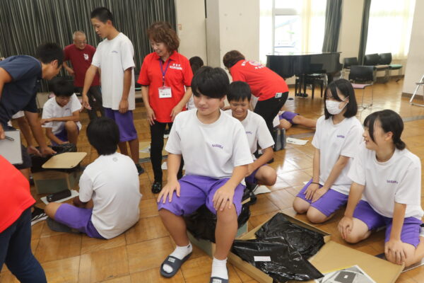 25/09/04 「被災時、皆さんの協力が必要」　四日市市の桜中で防災授業